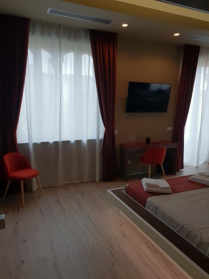 Th Luxury Rooms & Apartment Джардіні-Наксос Екстер'єр фото